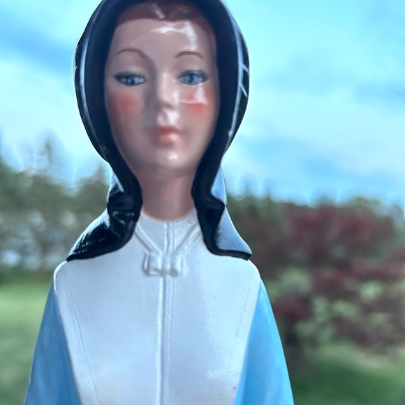 Byron Molds Amish Woman Porcelain Ceramic Statue 1974. - Picture 11 of 12